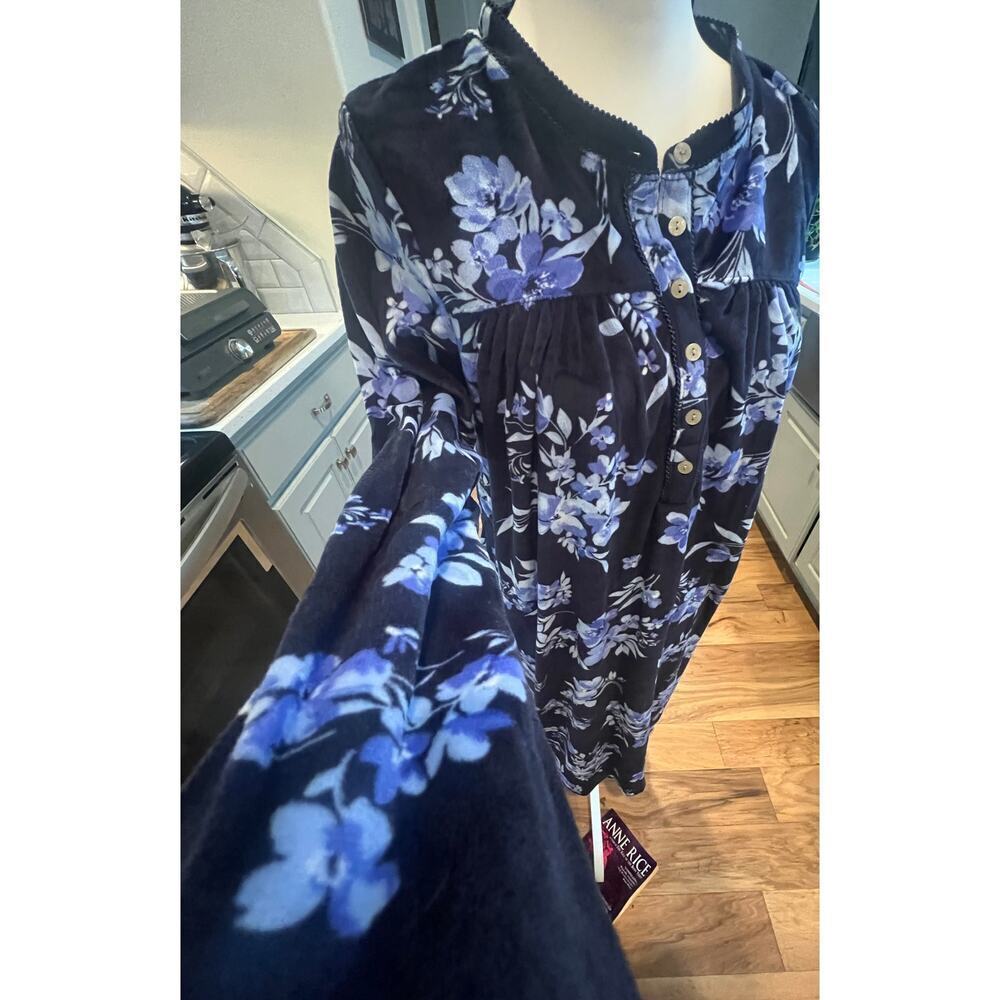 ARIA WARM FUZZY BLUE ROSE FLORAL 3/4 BUTTON NECK NIGHTGOWN WOMENS MEDIUM - Picture 6 of 10
